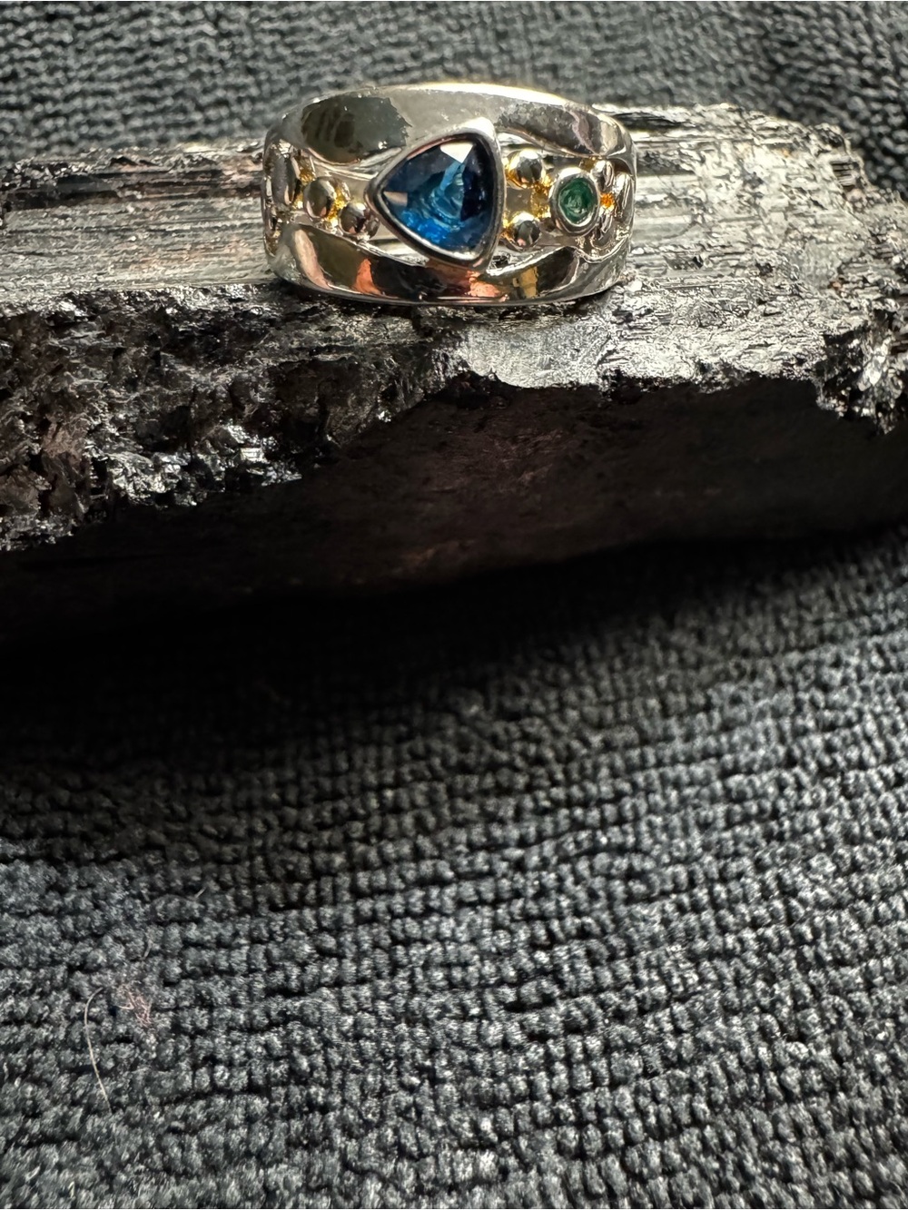 Vintage Solid .925 Sterling Silver Trillion Blue & Green Accent Wide Band Ring